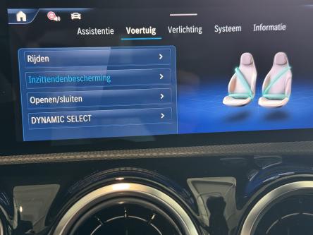 MERCEDES-BENZ A 250 e Distronic, Dodehoeks Assist, Camera, Led