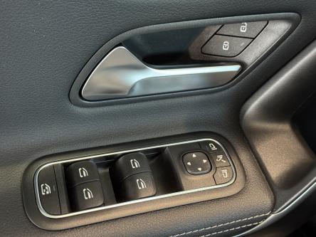 MERCEDES-BENZ A 180 Progressive Camera, Mbux, Led, DAB, Smartphone Integration