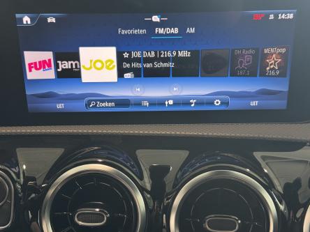MERCEDES-BENZ A 180 Progressive Night Pack, Distronic, Camera, Mbux, Led