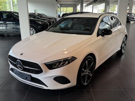 MERCEDES-BENZ A 180 Progressive Night Pack, Distronic, Camera, Mbux, Led