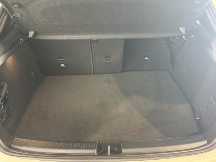 MERCEDES-BENZ A 180 Progressive Night Pack, Distronic, Camera, Mbux, Led