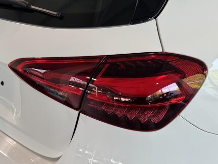 MERCEDES-BENZ A 200 Amg Panorama, Mbux, Led, DAB, Camera