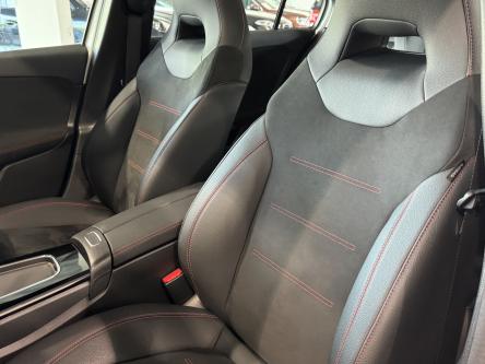 MERCEDES-BENZ A 200 Amg Panorama, Mbux, Led, DAB, Camera