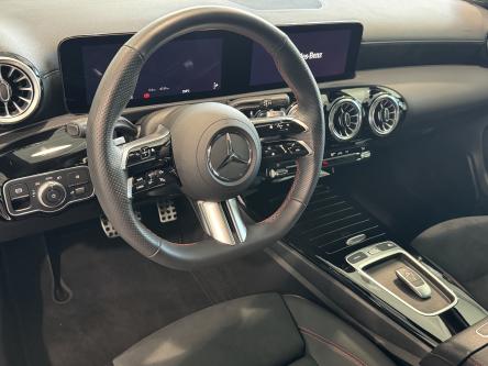 MERCEDES-BENZ A 200 Amg Panorama, Mbux, Led, DAB, Camera