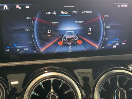 MERCEDES-BENZ CLA 35 AMG 4M SB Night Pack, Panorama, Burmester Sound, Distronic, Mbux