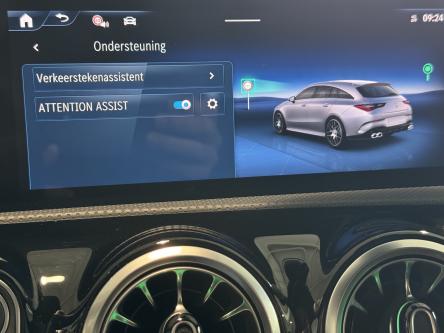 MERCEDES-BENZ CLA 35 AMG 4M SB Night Pack, Panorama, Burmester Sound, Distronic, Mbux