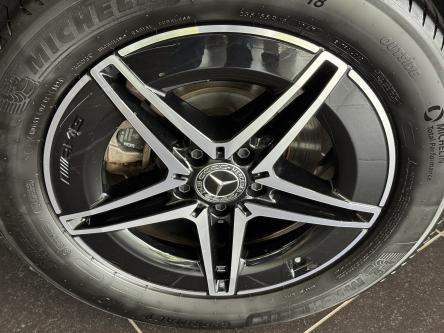 MERCEDES-BENZ EQB 300 4M AMG Night Pack, Camera, Mbux, DAB, Led