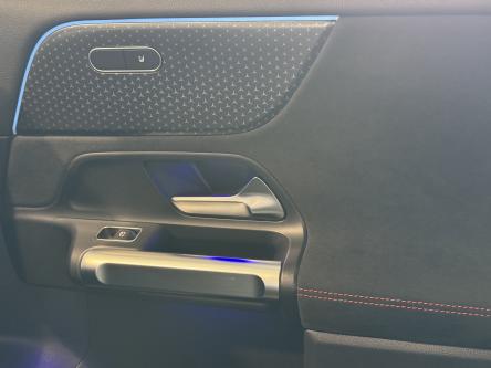 MERCEDES-BENZ EQB 300 4M AMG Night Pack, Camera, Mbux, DAB, Led