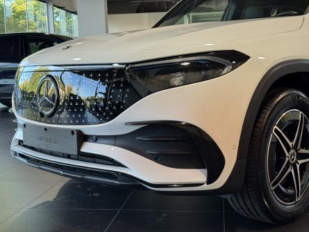 MERCEDES-BENZ EQB 300 4M AMG Facelift, Night, Panorama, Memory, Distronic
