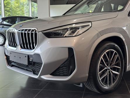 BMW X1 sDrive18i M Sport Camera, DAB, Sfeer