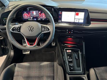 VOLKSWAGEN Golf GTI 2.0 DSG Blackstyle, led, Navi, Pdc, Camera