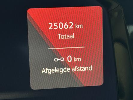 VOLKSWAGEN Golf GTI 2.0 DSG Blackstyle, led, Navi, Pdc, Camera