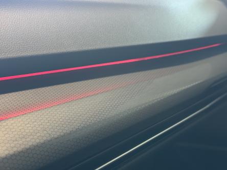 VOLKSWAGEN Golf GTI 2.0 DSG Blackstyle, led, Navi, Pdc, Camera