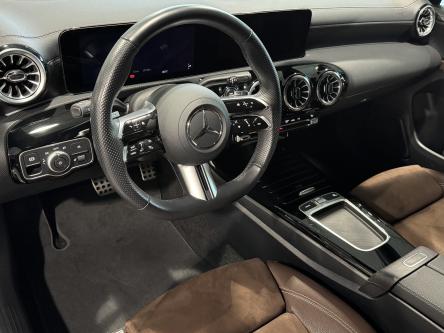 MERCEDES-BENZ CLA 200 SB Amg Night Pack, 360 Camera, Distronic, Memory Seats, Led