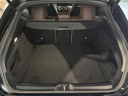 MERCEDES-BENZ CLA 200 SB Amg Night Pack, 360 Camera, Distronic, Memory Seats, Led