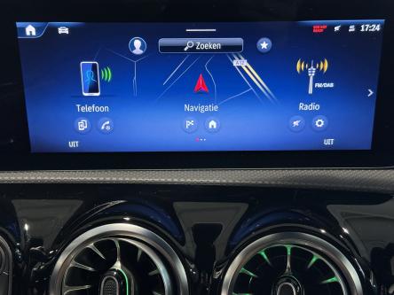 MERCEDES-BENZ CLA 200 SB Amg Night Pack, 360 Camera, Distronic, Memory Seats, Led