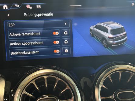 MERCEDES-BENZ EQB 300 4M Progressive 30 Inch AMG, Panorama, Mbux, Led