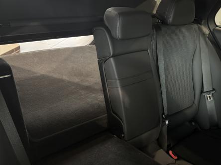 MERCEDES-BENZ C 300 e Break Avantgarde 360 Camera, Trekhaak, Digital Light, Mbux, DAB