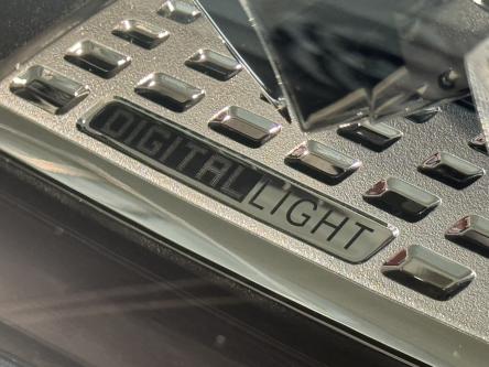 MERCEDES-BENZ C 300 e Break Avantgarde 360 Camera, Trekhaak, Digital Light, Mbux, DAB