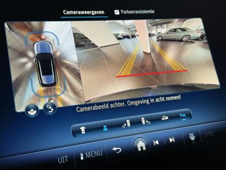 MERCEDES-BENZ E 300 e Break AMG Hyperscreen, Panorama, 360 Camera, Burmester 4D Sound