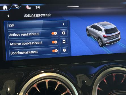 MERCEDES-BENZ EQA 350 Amg Panorama, 360 Camera, Distronic, Keyless-Go, Led