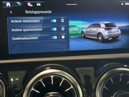 MERCEDES-BENZ A 35 AMG 4M Multibeam Led, Dodehoeks Assist, Mbux, DAB