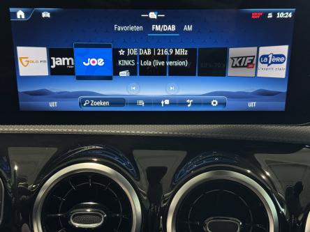 MERCEDES-BENZ CLA 180 SB Progressive Camera, Led High Performance, Mbux, DAB