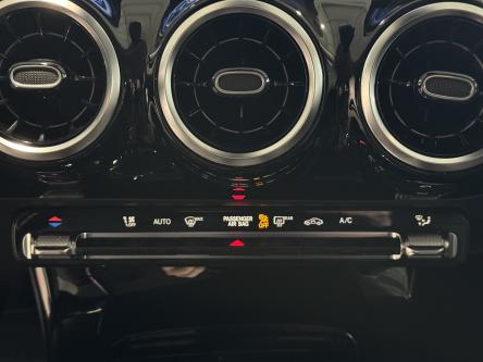 MERCEDES-BENZ CLA 180 SB Progressive Camera, Led High Performance, Mbux, DAB