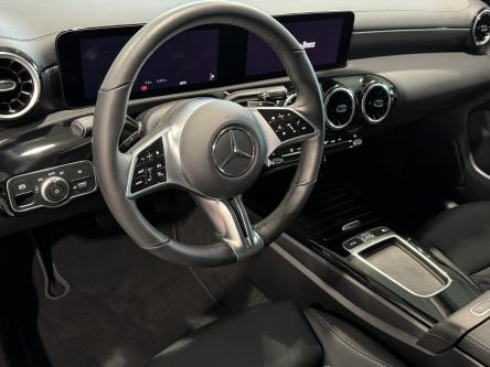 MERCEDES-BENZ CLA 180 SB Progressive Camera, Led High Performance, Mbux, DAB