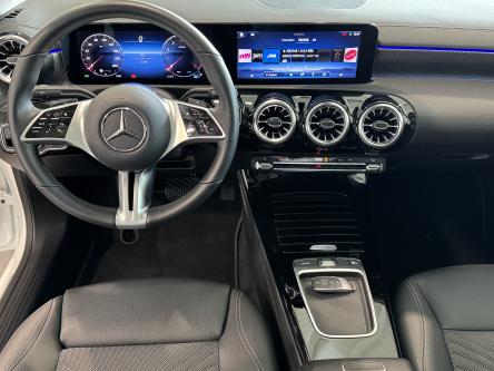 MERCEDES-BENZ CLA 180 Progressive Panorama, Achteruitrij Camera, Distronic, Led, DAB