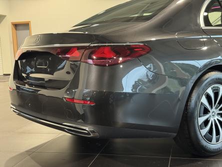 MERCEDES-BENZ E 220 d Avantgarde Panorama, 360 Camera, Distronic, Pdc, Digital Light