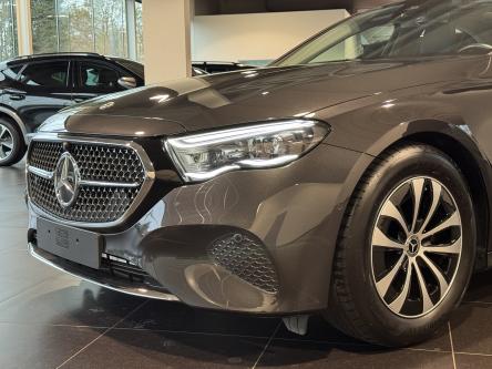 MERCEDES-BENZ E 220 d Avantgarde Panorama, 360 Camera, Distronic, Pdc, Digital Light