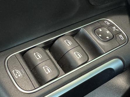 MERCEDES-BENZ EQB 250 Amg Mbux, Camera, Dodehoeks Assist, Led