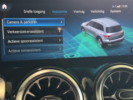 MERCEDES-BENZ EQB 250 Amg Mbux, Camera, Dodehoeks Assist, Led