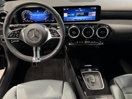 MERCEDES-BENZ A 180 Progressive Night Pack, Panorama, Mbux, Led, DAB