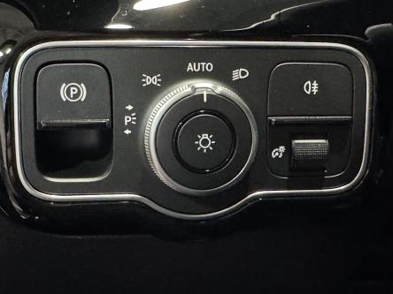 MERCEDES-BENZ A 180 Progressive Night Pack, Panorama, Mbux, Led, DAB