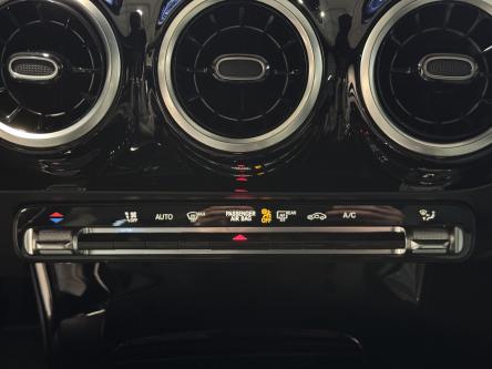 MERCEDES-BENZ A 180 Progressive Night Pack, Panorama, Mbux, Led, DAB