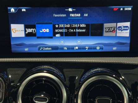 MERCEDES-BENZ A 180 Progressive Night Pack, Panorama, Mbux, Led, DAB