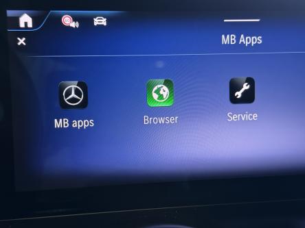 MERCEDES-BENZ EQB 300 4M AMG Facelift, Night, Panorama, Head-Up Display, Burmester Sound