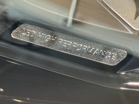 MERCEDES-BENZ EQB 300 4M AMG Facelift, Night, Panorama, Head-Up Display, Burmester Sound