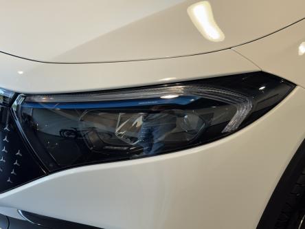 MERCEDES-BENZ EQB 300 4M AMG Facelift, Night, Panorama, Head-Up Display, Burmester Sound