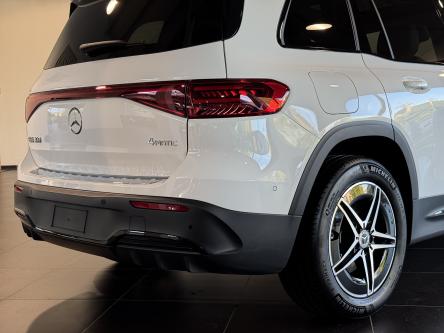 MERCEDES-BENZ EQB 300 4M AMG Facelift, Night, Panorama, Head-Up Display, Burmester Sound