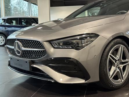 MERCEDES-BENZ CLA 200 SB Amg Panorama, 360 Camera, Burmester Sound, Led