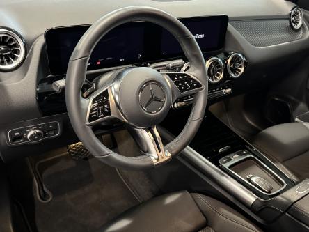 MERCEDES-BENZ EQA 300 4M Progressive Burmester Sound, 360 Camera, ACC, 20 Inch Alu