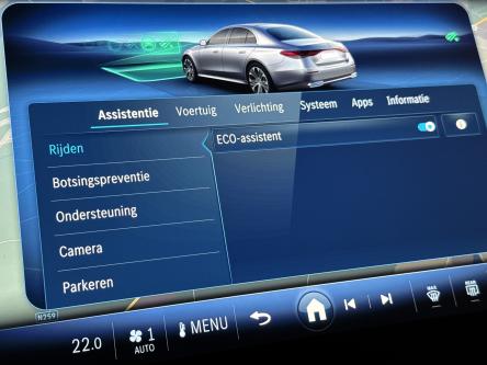 MERCEDES-BENZ E 300 e Avantgarde Keyless-Go, Distronic, Camera, Mbux, DAB, Led