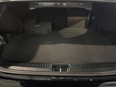 MERCEDES-BENZ E 300 e Avantgarde Keyless-Go, Distronic, Camera, Mbux, DAB, Led