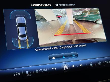 MERCEDES-BENZ E 300 e Avantgarde Keyless-Go, Distronic, Camera, Mbux, DAB, Led