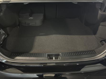 MERCEDES-BENZ E 300 e Avantgarde Keyless-Go, Distronic, Camera, Mbux, DAB, Led