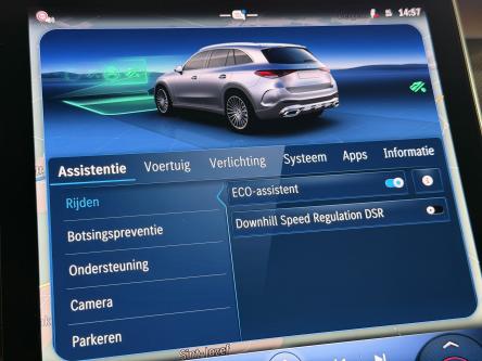 MERCEDES-BENZ GLC 300 e 4M Amg Panorama, Trekhaak, 360 Camera, ACC, Night Pack