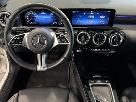 MERCEDES-BENZ A 250 e Progressive Keyless-Go, Camera, Mbux, DAB, Led